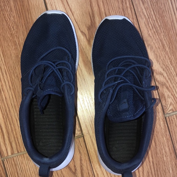 Navy Blue Nike Roshe One Navy White Black Casual Shoes - Picture 9 of 12
